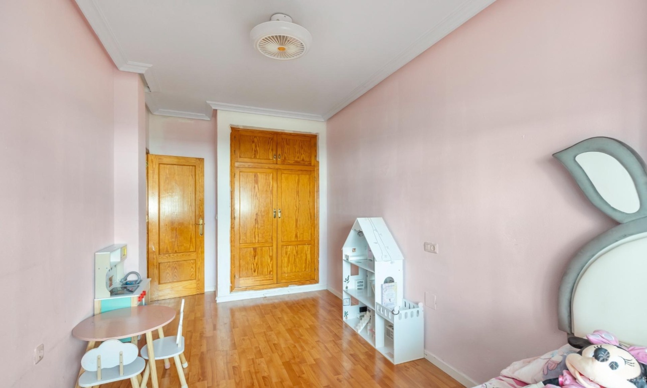 Resale - Apartments - Torrevieja - Playa del cura