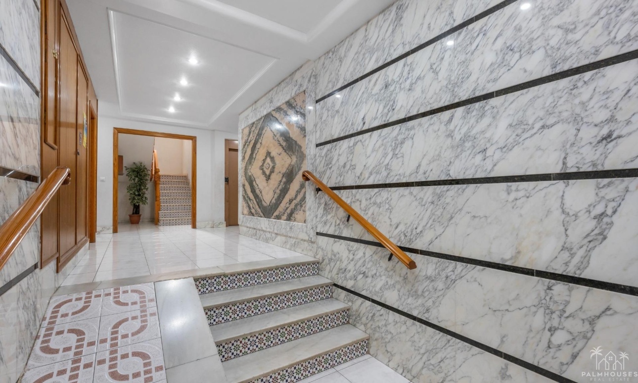 Resale - Apartments - Torrevieja - Playa del cura