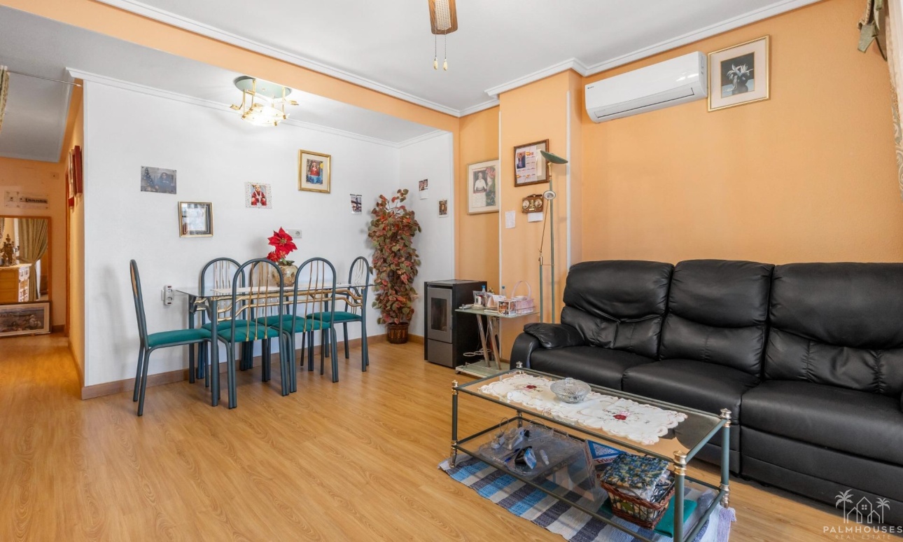 Resale - Apartments - Torrevieja - Playa del cura