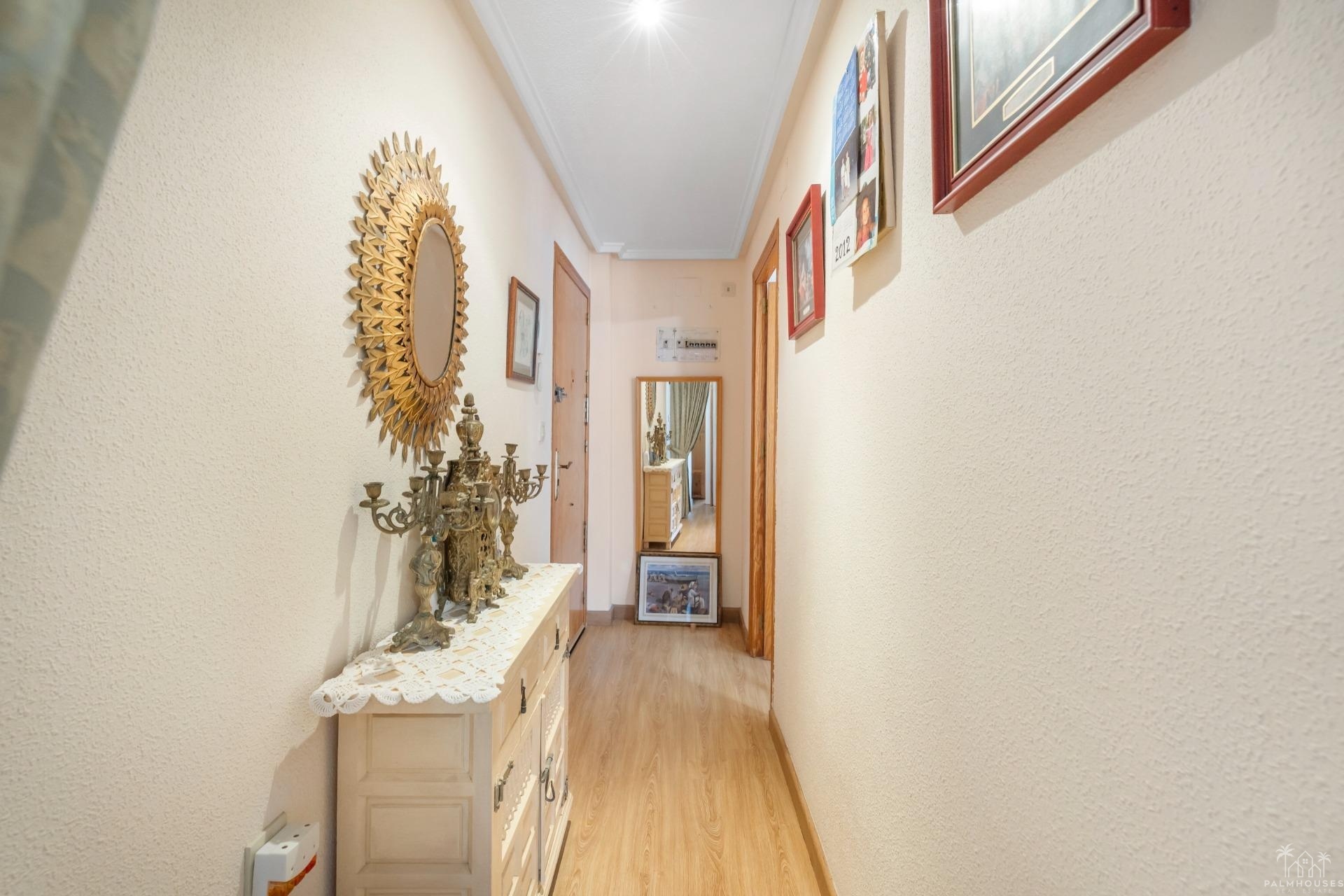 Resale - Apartments - Torrevieja - Playa del cura