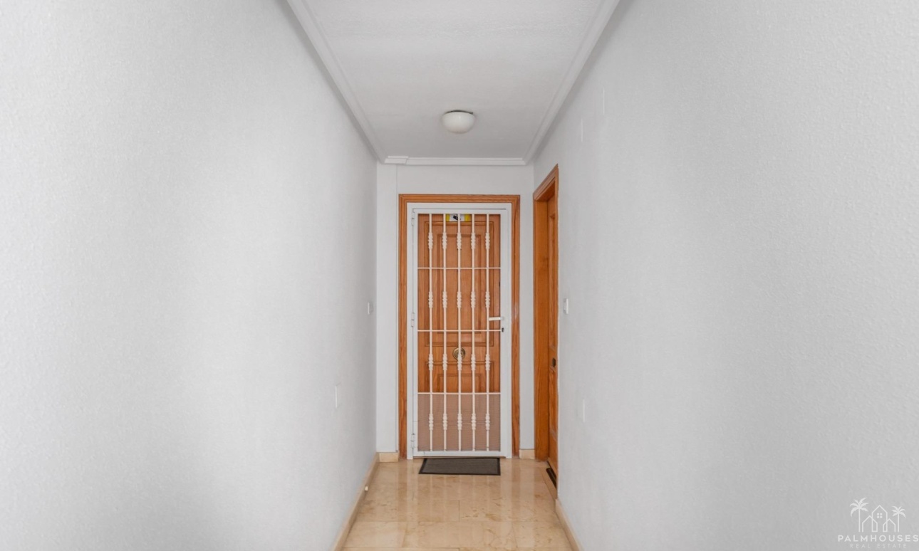 Resale - Apartments - Torrevieja - Playa del cura