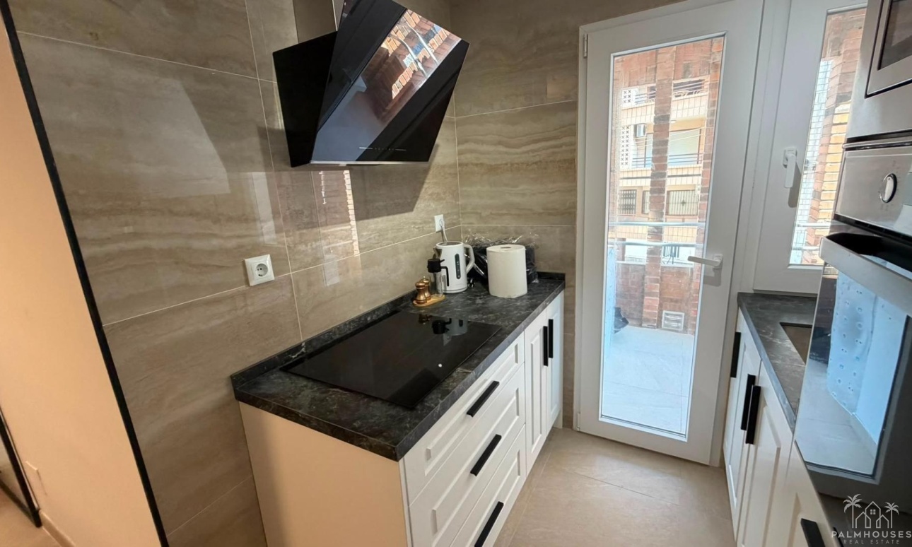 Resale - Apartments - Torrevieja - Playa del cura