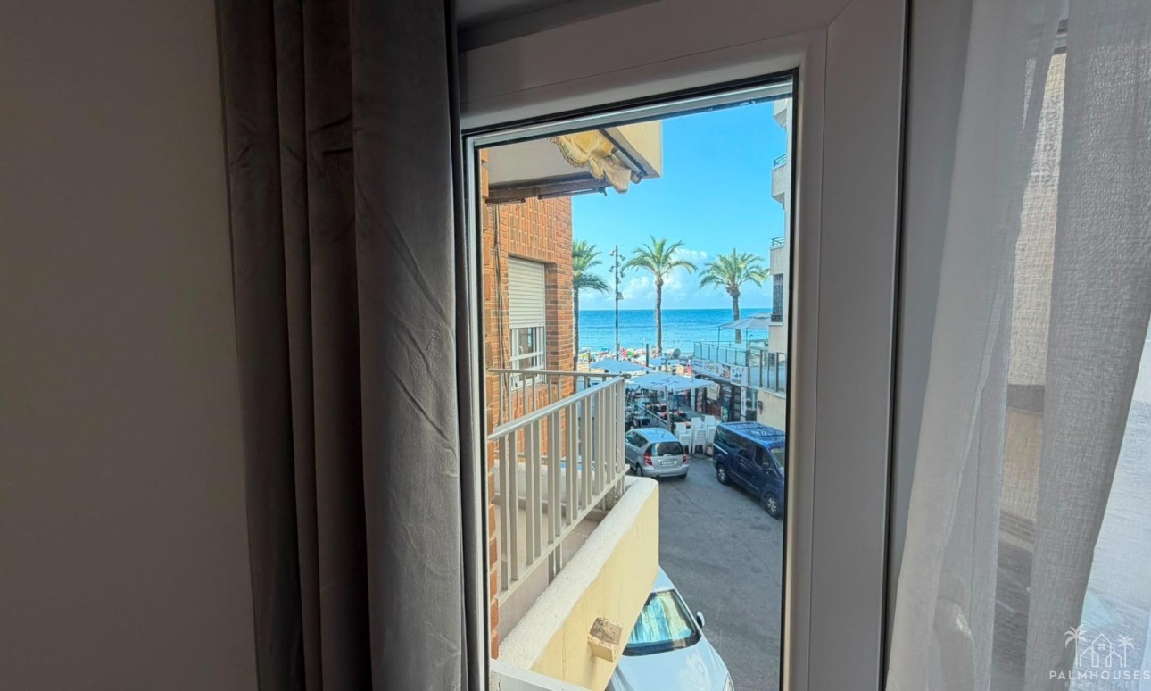 Resale - Apartments - Torrevieja - Playa del cura