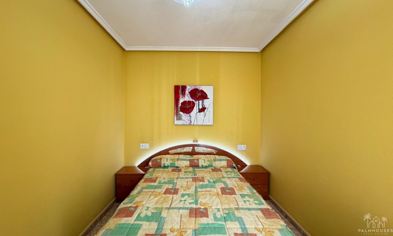 Resale - Apartments - Torrevieja - Playa del cura