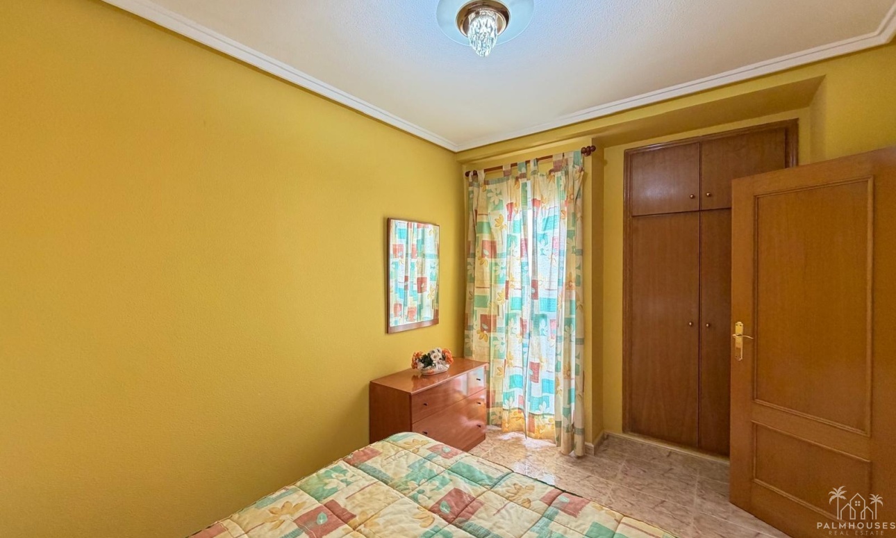 Resale - Apartments - Torrevieja - Playa del cura