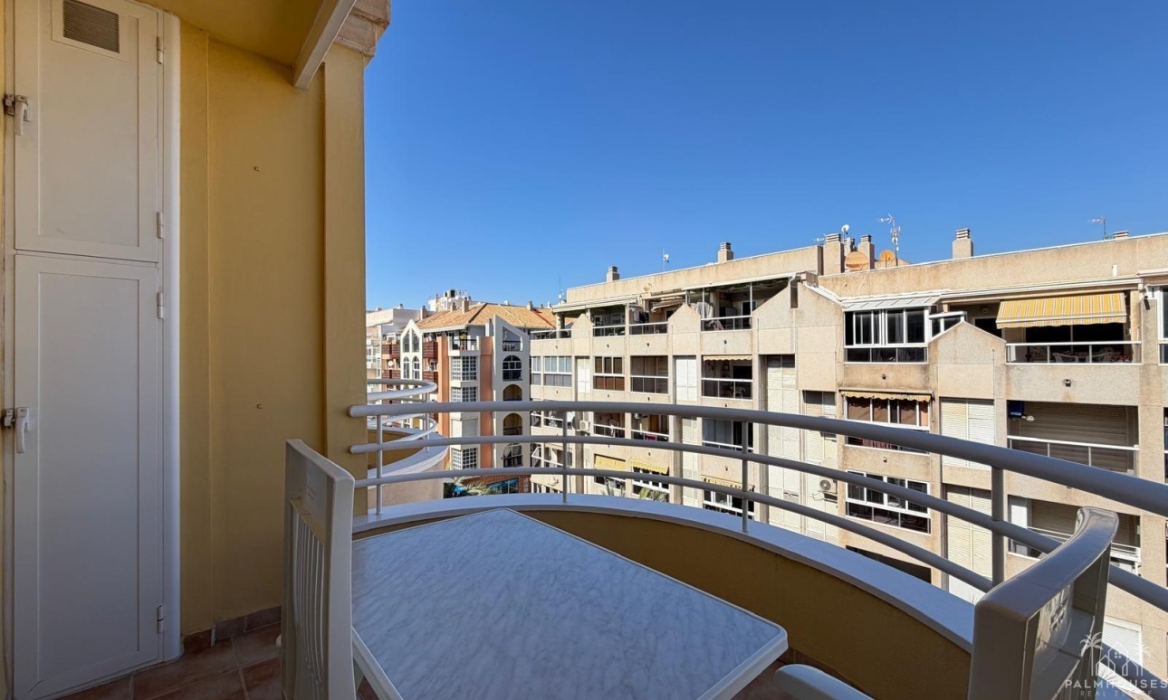 Resale - Apartments - Torrevieja - Playa del cura