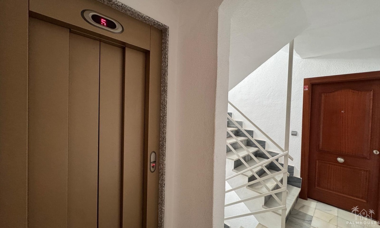 Resale - Apartments - Torrevieja - Playa del cura