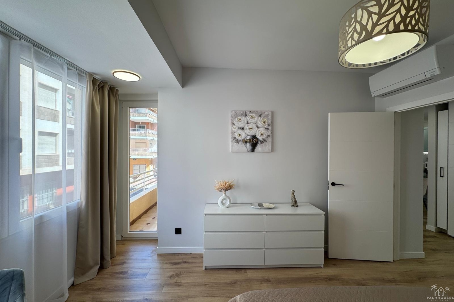 Resale - Apartments - Torrevieja - Playa del cura