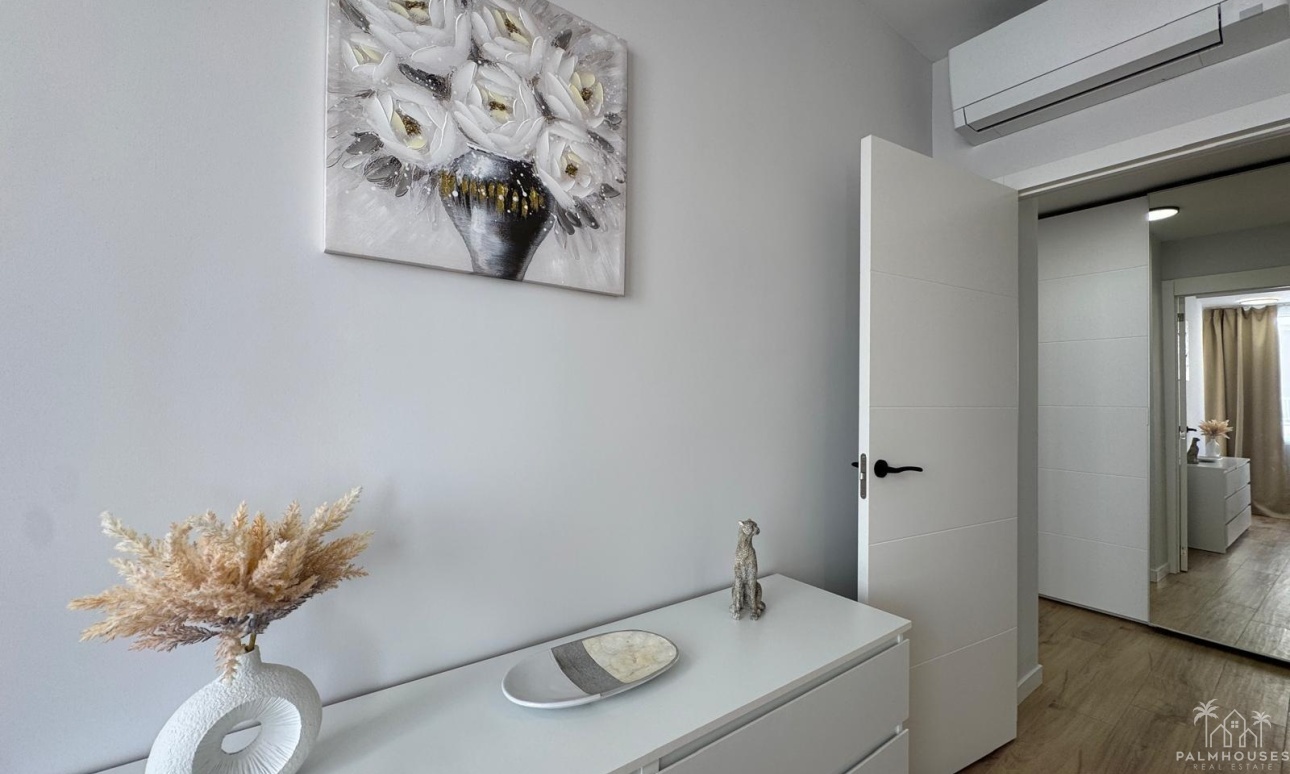 Resale - Apartments - Torrevieja - Playa del cura
