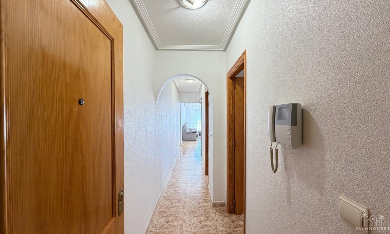 Resale - Apartments - Torrevieja - Playa del cura