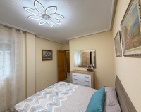 Resale - Apartments - Torrevieja - Playa del cura