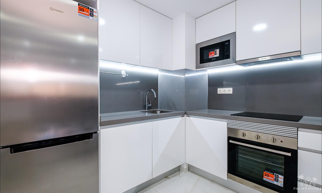 Resale - Apartments - Torrevieja - Playa del cura