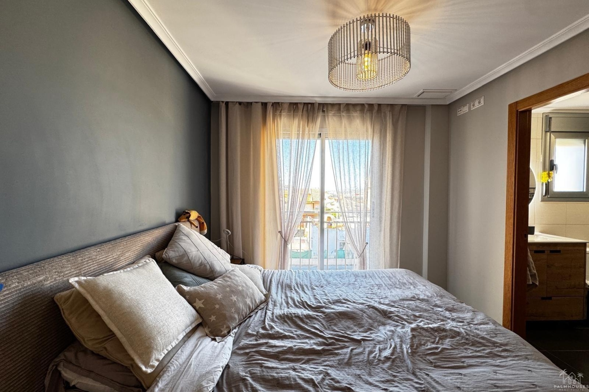 Resale - Apartments - Torrevieja - Playa del cura