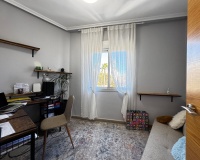 Resale - Apartments - Torrevieja - Playa del cura