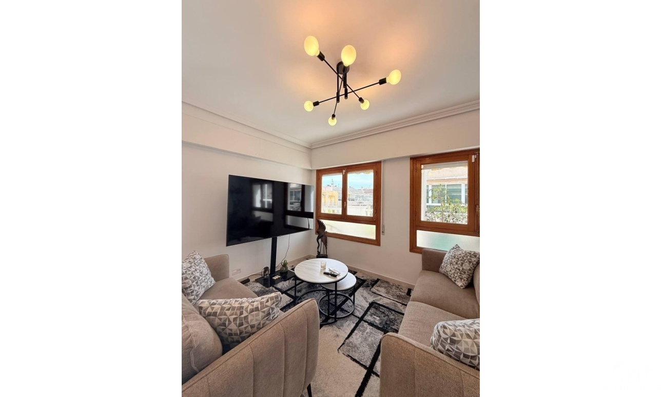 Resale - Apartments - Torrevieja - Playa del cura