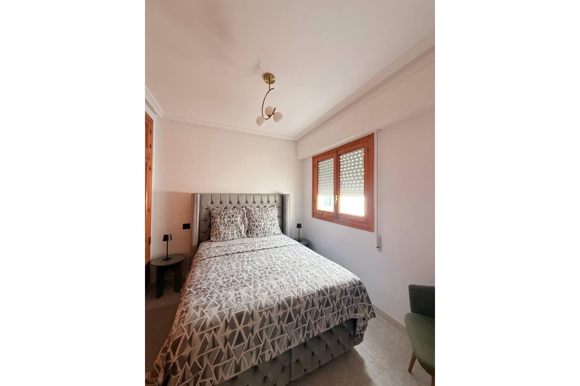 Resale - Apartments - Torrevieja - Playa del cura