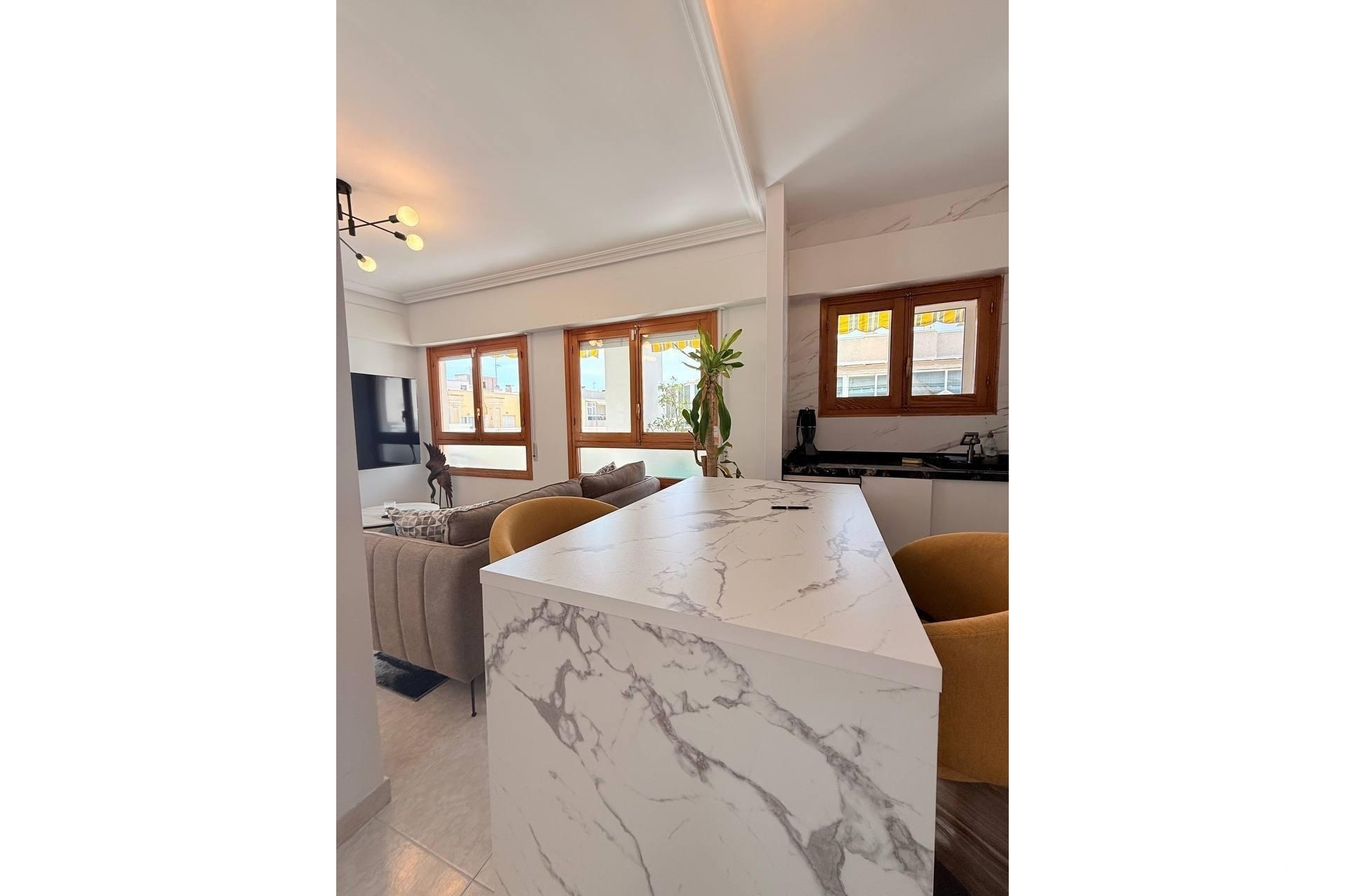 Resale - Apartments - Torrevieja - Playa del cura
