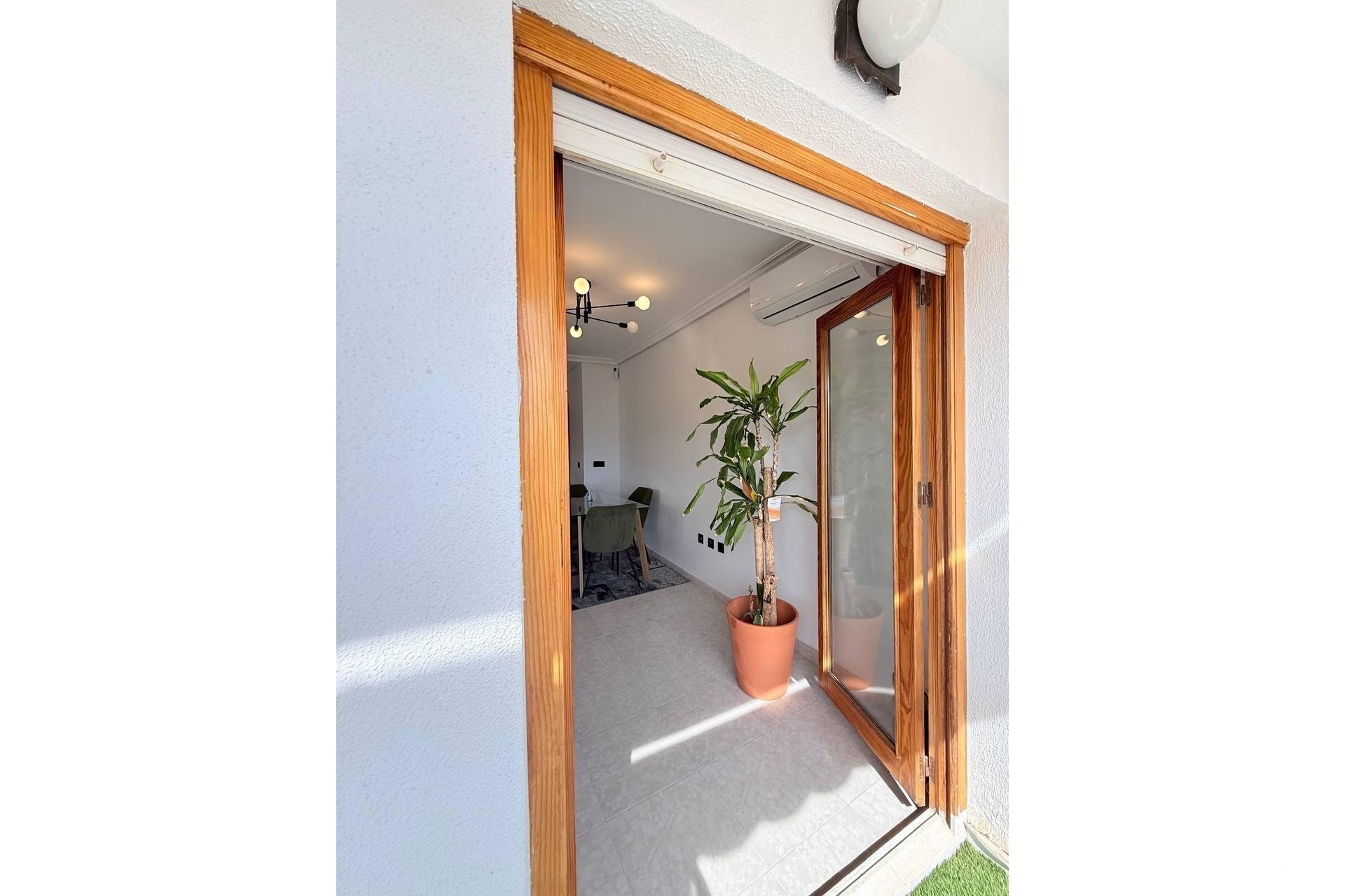 Resale - Apartments - Torrevieja - Playa del cura