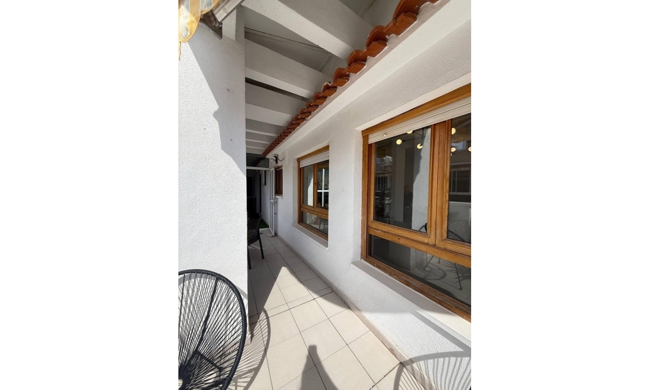 Resale - Apartments - Torrevieja - Playa del cura