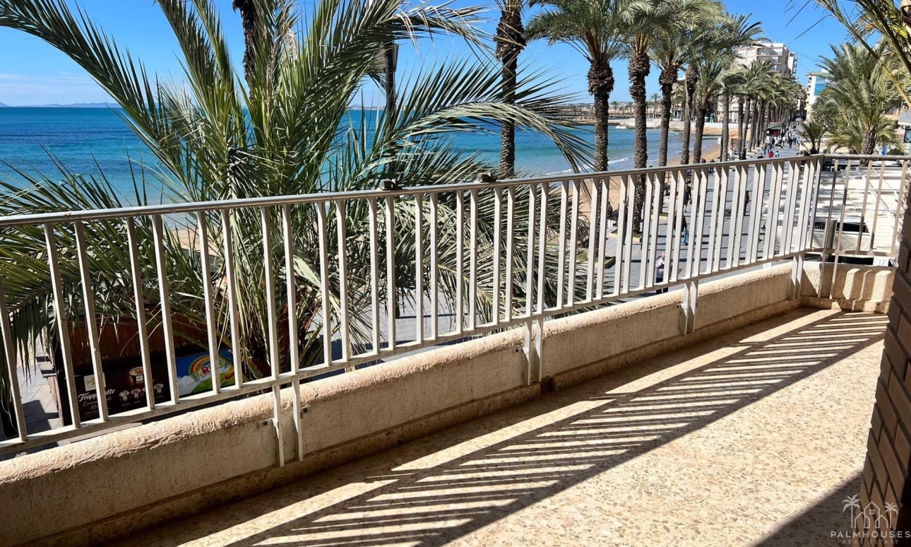Resale - Apartments - Torrevieja - Playa del cura