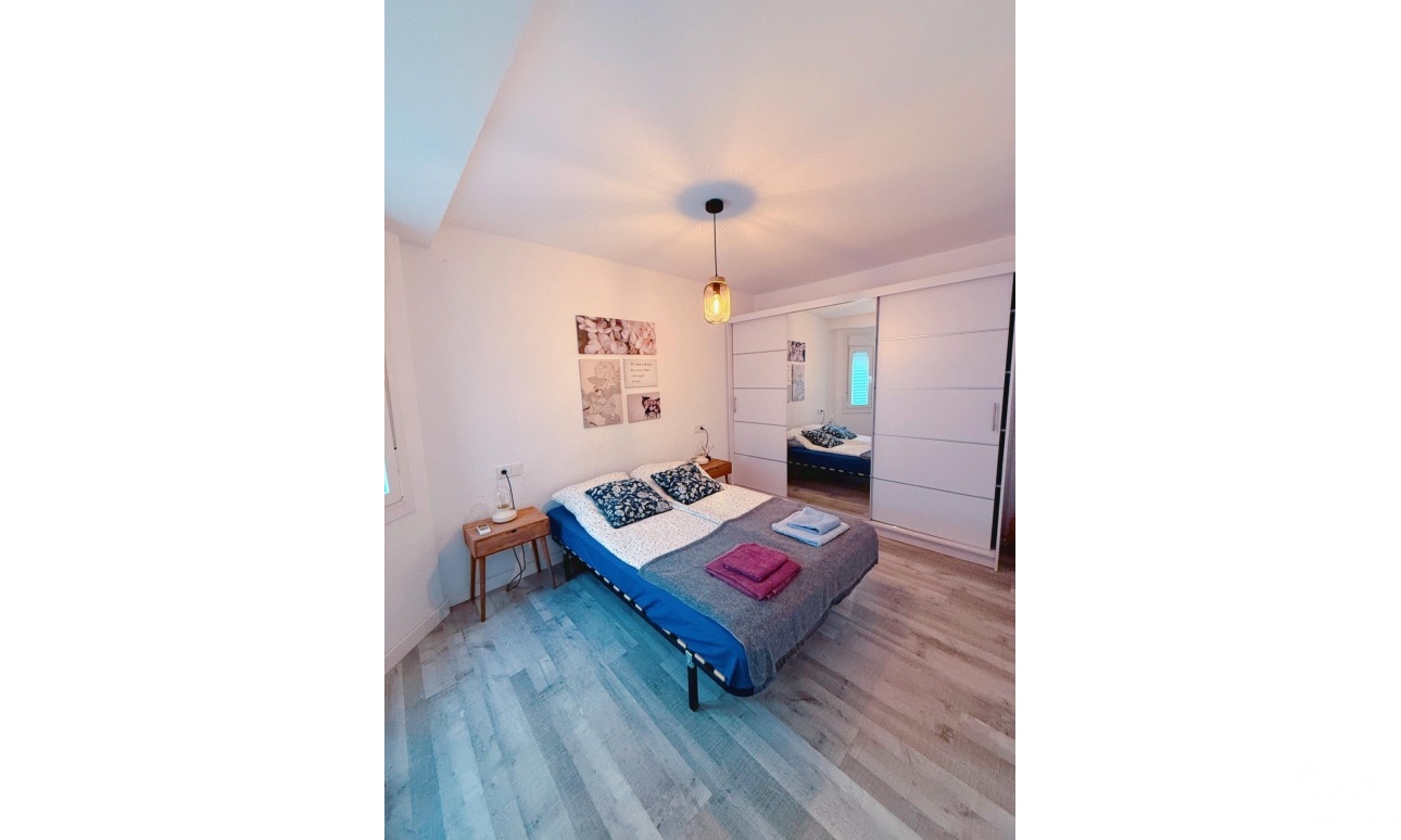 Resale - Apartments - Torrevieja - Playa del cura