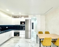 Resale - Apartments - Torrevieja - Playa del cura