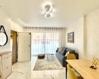 Resale - Apartments - Torrevieja - Playa del cura