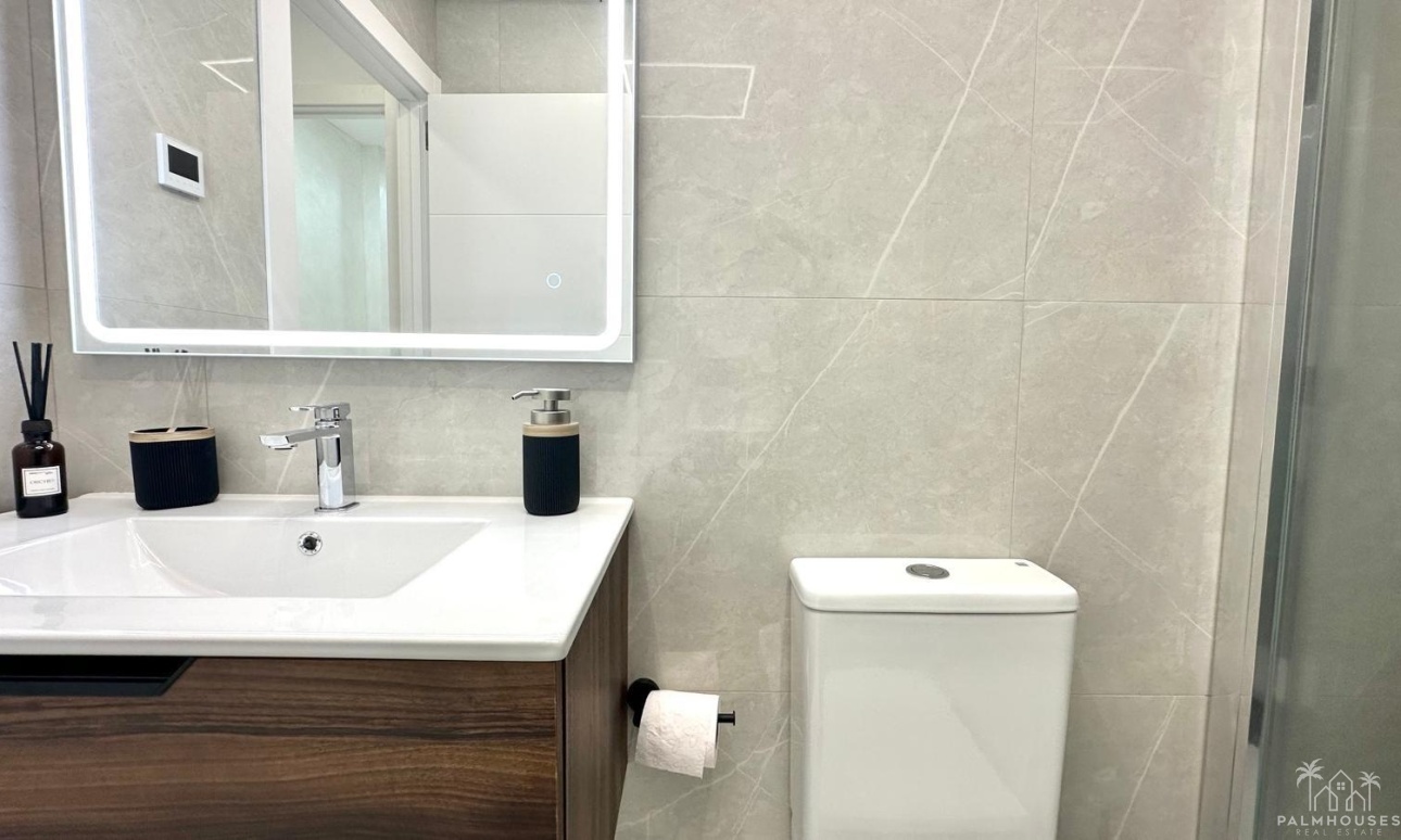 Resale - Apartments - Torrevieja - Playa del cura
