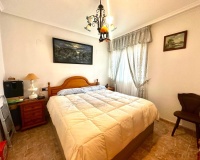 Resale - Apartments - Torrevieja - Playa del cura