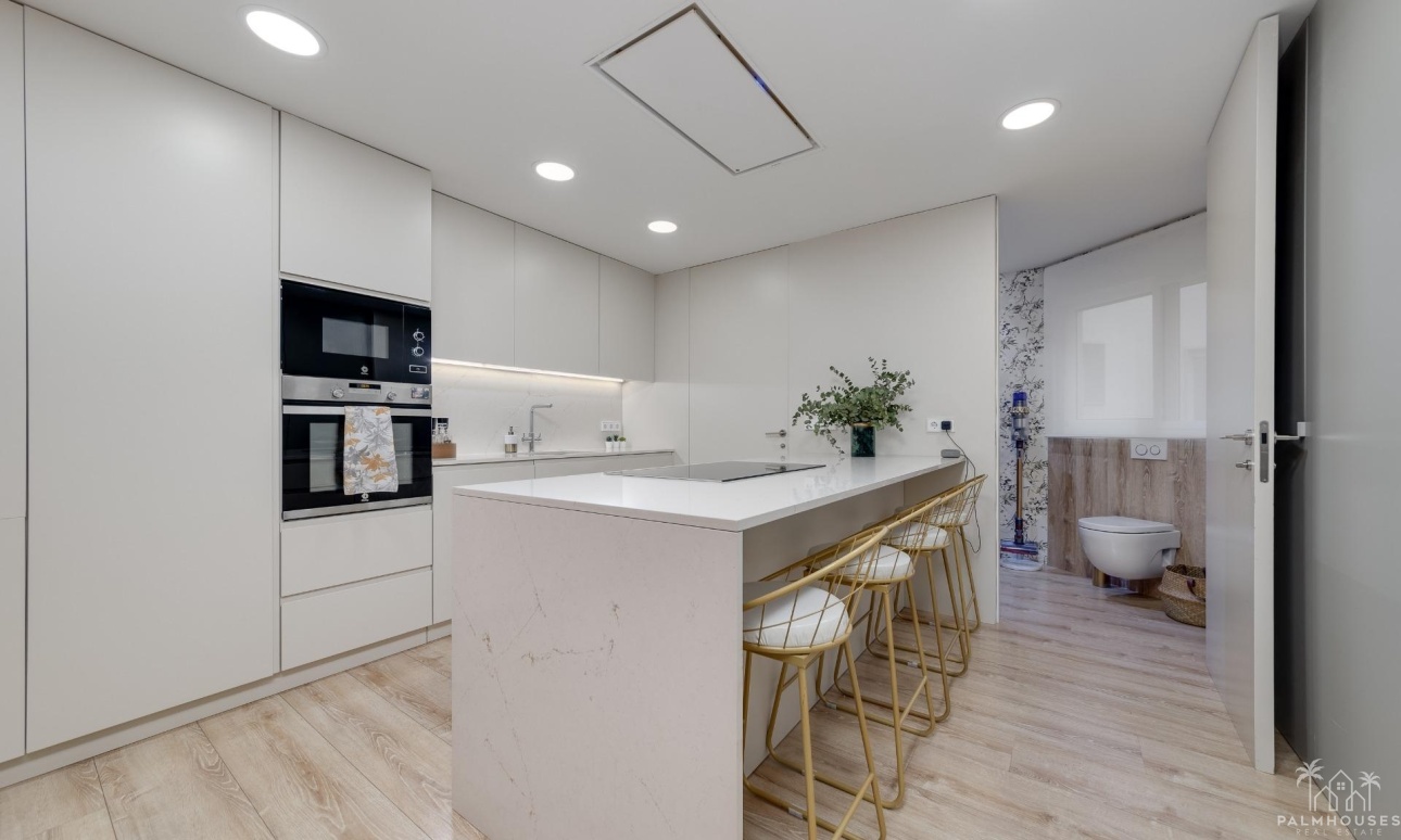 Resale - Apartments - Torrevieja - Playa del cura