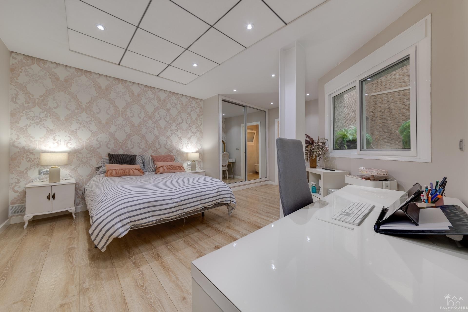 Resale - Apartments - Torrevieja - Playa del cura