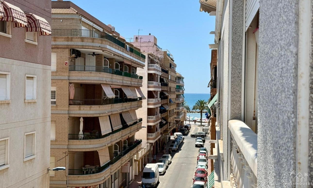 Resale - Apartments - Torrevieja - Playa del cura