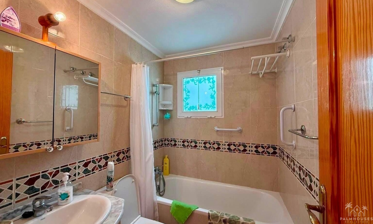 Resale - Apartments - Torrevieja - Playa del cura