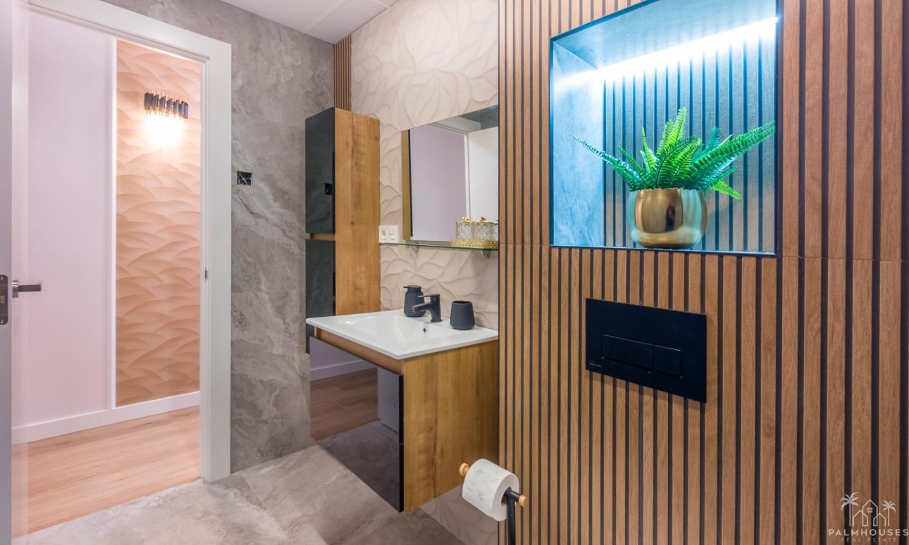 Resale - Apartments - Torrevieja - Playa del cura