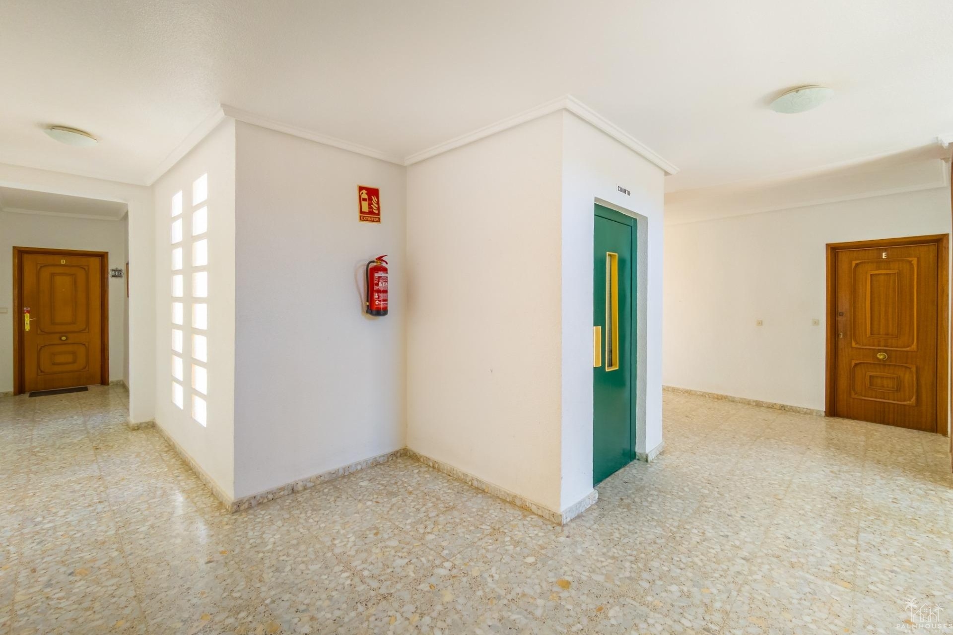 Resale - Apartments - Torrevieja - Playa del cura