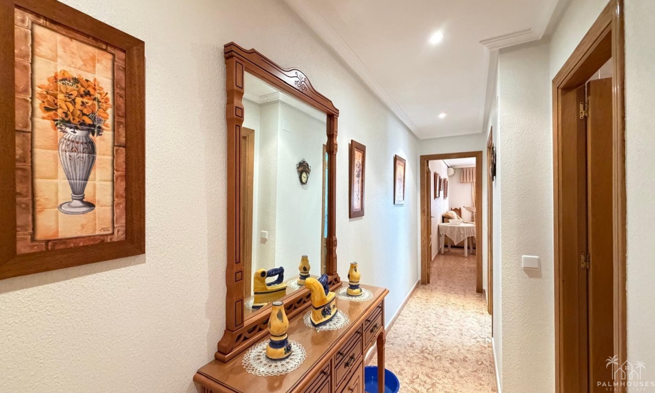 Resale - Apartments - Torrevieja - Playa del cura