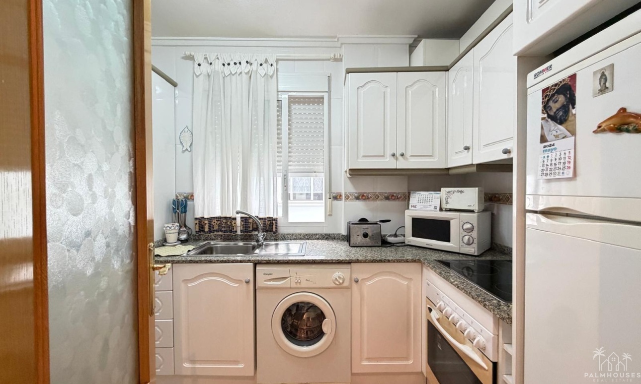 Resale - Apartments - Torrevieja - Playa del cura