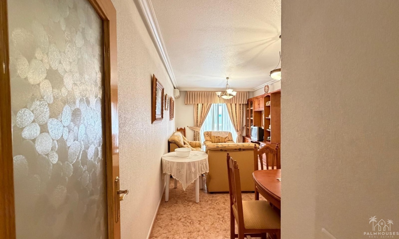 Resale - Apartments - Torrevieja - Playa del cura