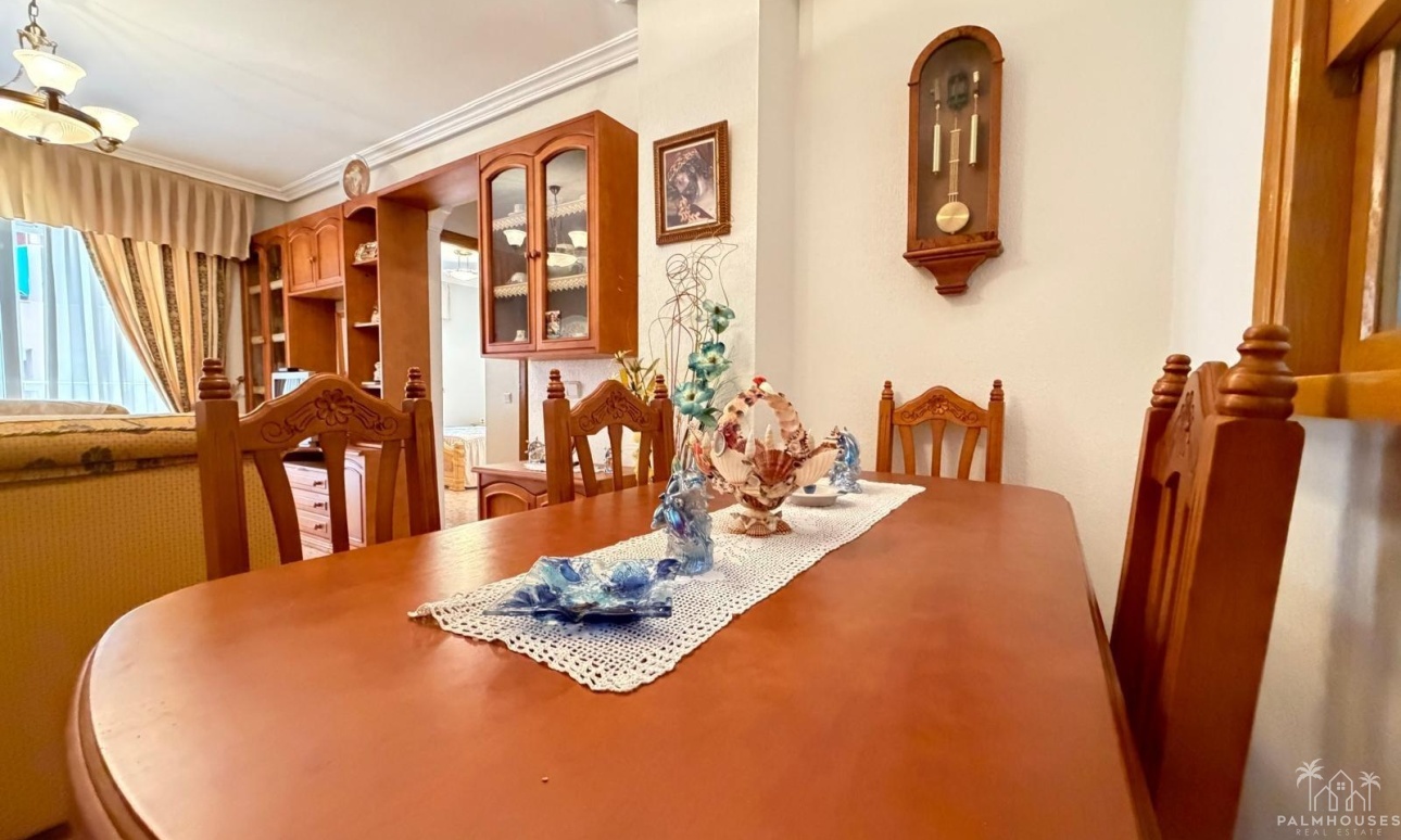 Resale - Apartments - Torrevieja - Playa del cura