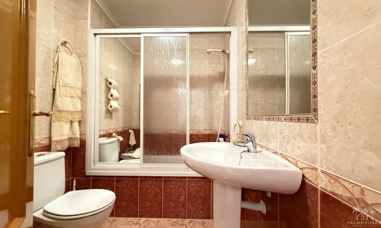 Resale - Apartments - Torrevieja - Playa del cura