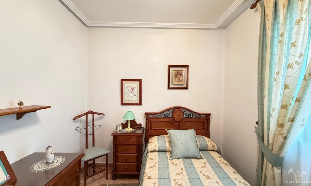 Resale - Apartments - Torrevieja - Playa del cura