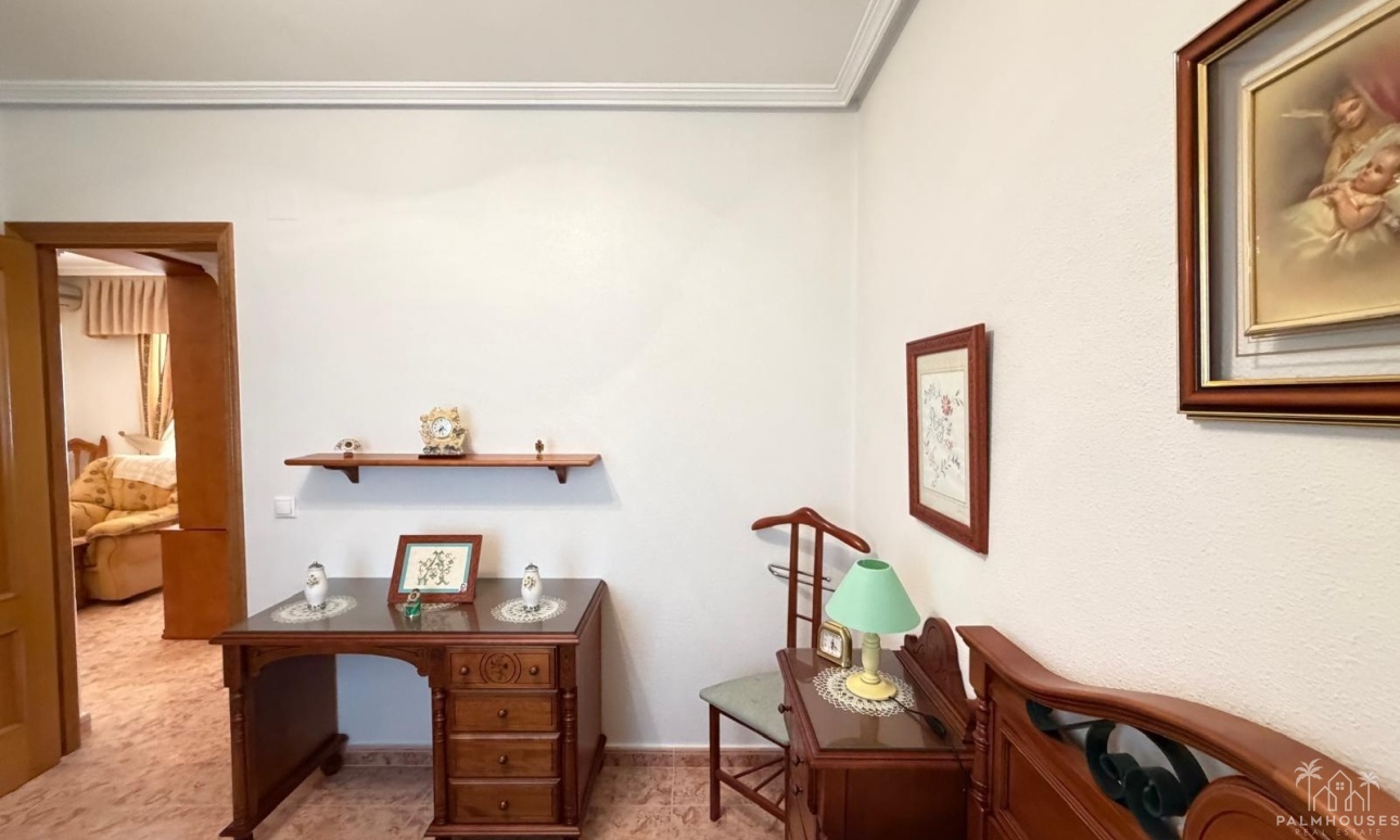 Resale - Apartments - Torrevieja - Playa del cura