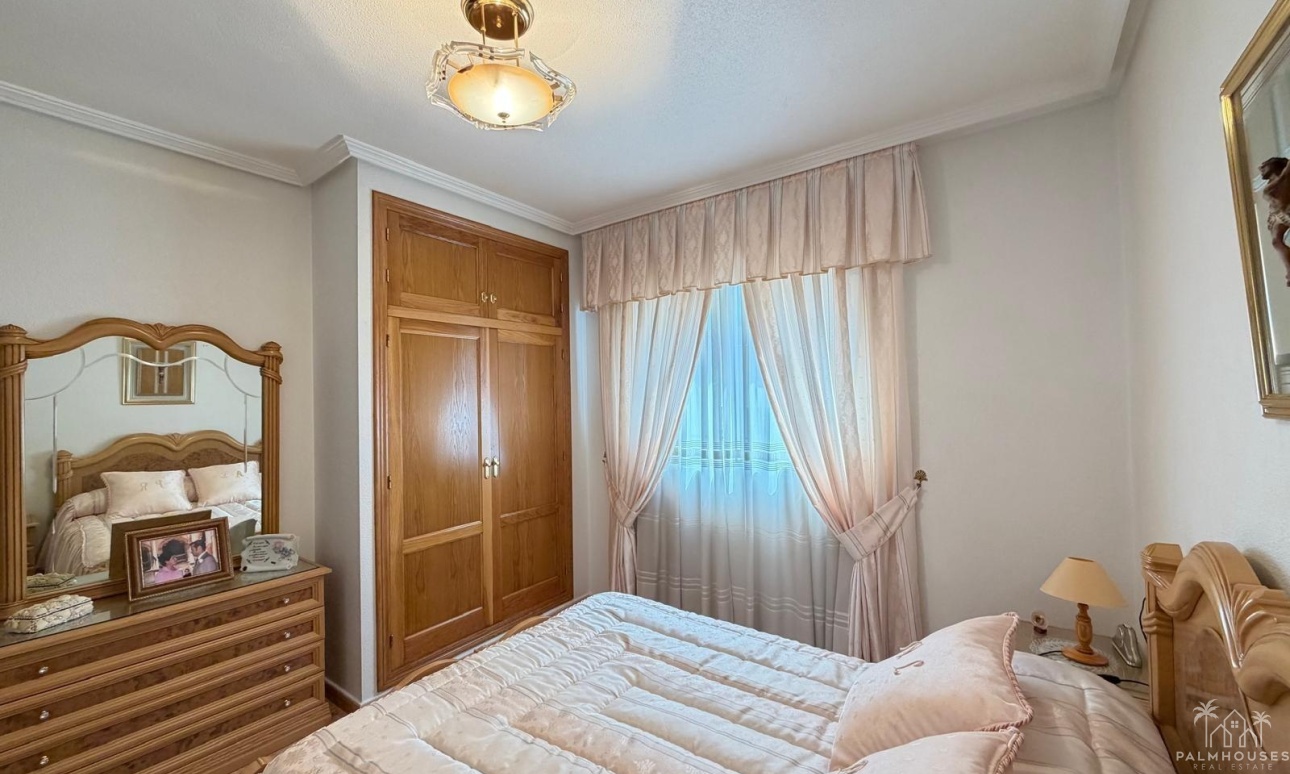 Resale - Apartments - Torrevieja - Playa del cura