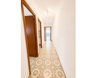 Resale - Apartments - Torrevieja - Playa del cura