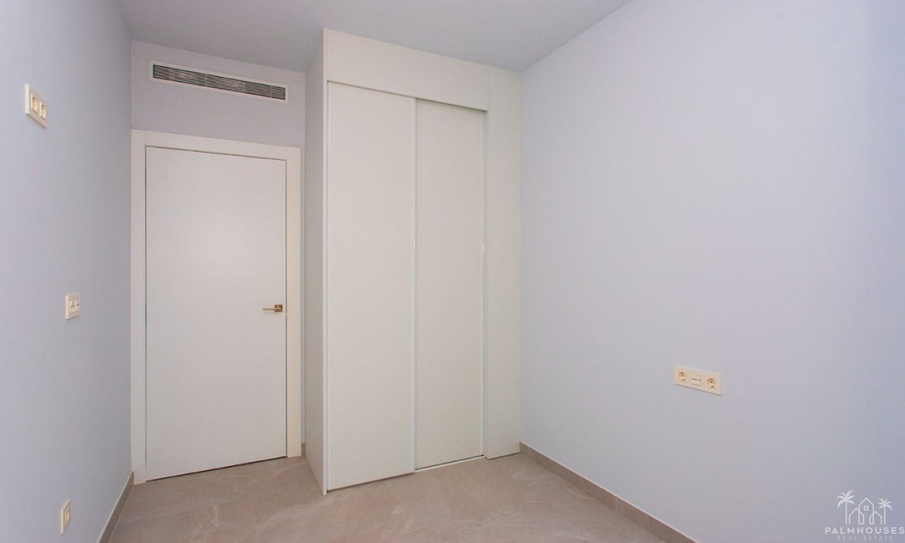 Resale - Apartments - Torrevieja - Playa del cura