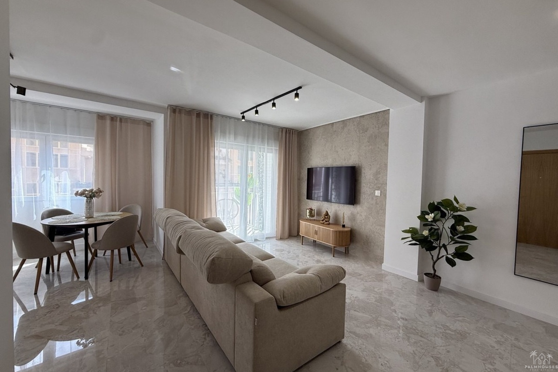 Resale - Apartments - Torrevieja - Playa del cura