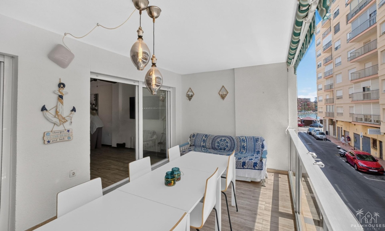 Resale - Apartments - Torrevieja - Playa del cura