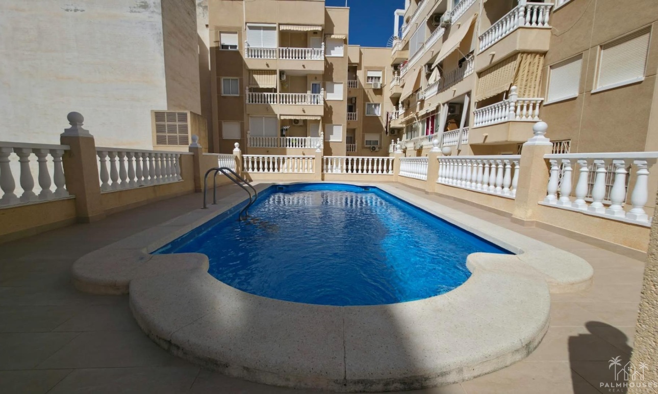 Resale - Apartments - Torrevieja - Playa del cura