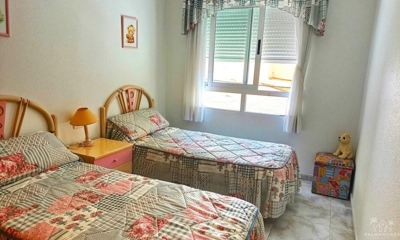 Resale - Apartments - Torrevieja - Playa del cura
