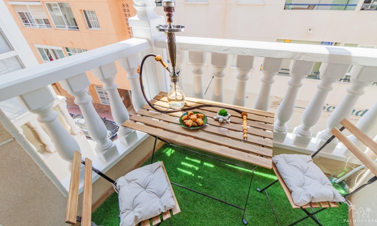 Resale - Apartments - Torrevieja - Playa del cura